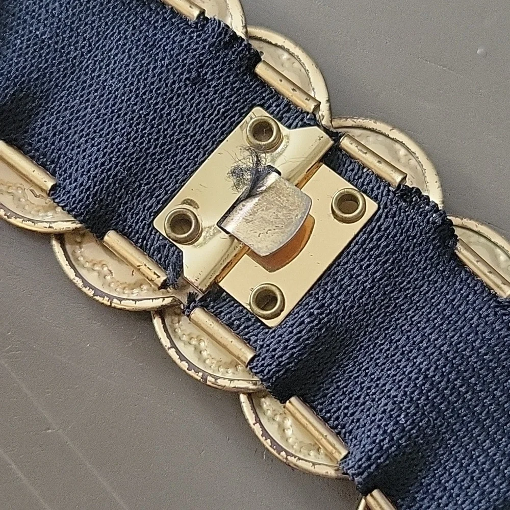 Gold Tone Medallion Coin Stretchy Belt Eclectic Boho Hippie Floral Vintage 70s